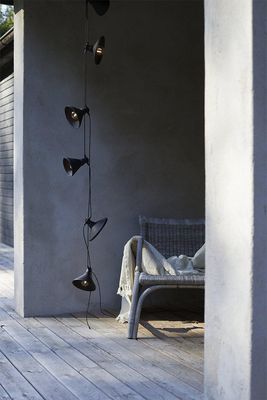 PR Home Daphne Ljusslinga Black 7,2m