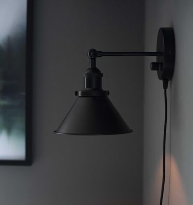 Anton Vägglampa Svart 18cm | PR Home