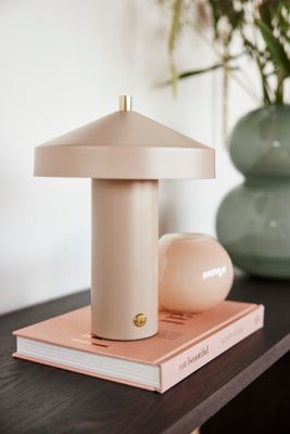 Bordslampa Lera Stål. Mässing OYOY LIVING