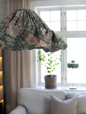 PR Home Stina Taklampa Dahlia Grön 40cm