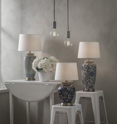 Fang Hong Lampfot Mörkblå 38cm | PR Home