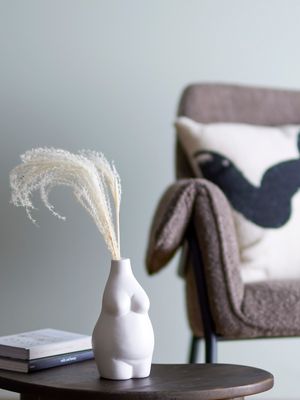 Vas Vit Stengods Elora | Bloomingville