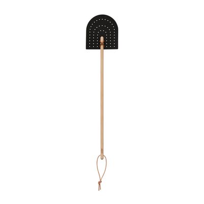 Flugsmälla Svart Silikon. Ask. Läder OYOY LIVING