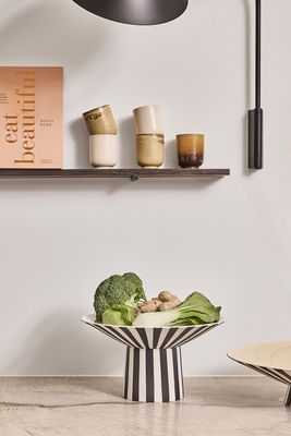 Pieni Gallery Hylla Mörk Aska Oyoy Living