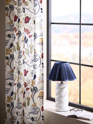 Svanefors José Gardin Blå 135x240 cm