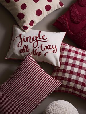 Jingle Kuddfodral Röd 35x50cm | Svanefors