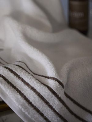 Svanefors Carlton Handduk Vit 50x70 cm