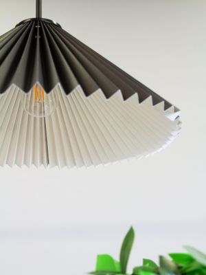 Polly Taklampa Svart 45cm | PR Home