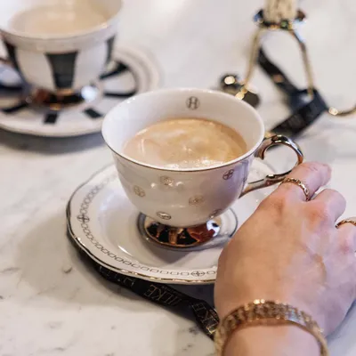 Hilke Collection Kopp med fat - Anima Gemella 1