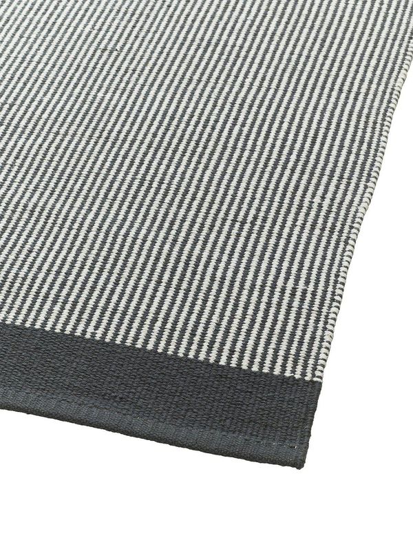 Stripe Matta Grå 70x240cm | Svanefors