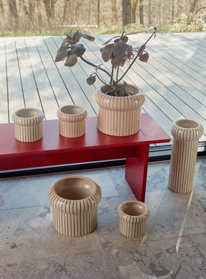 OYOY Aki Pot Mörk Stengods