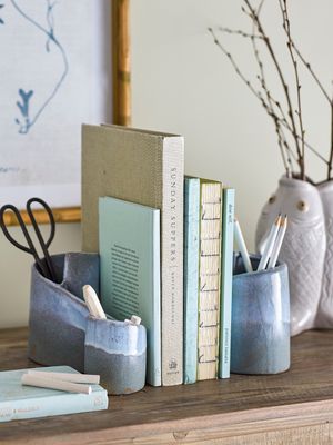 Bokstöd Blå Stengods | Bloomingville Creative