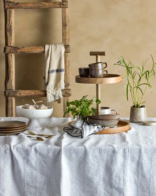 Skål på fot Vit Marmor Eris | Bloomingville