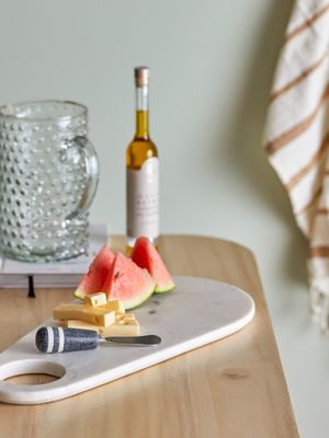 Serveringsbräda med kniv Vit Marmor Abrielle Set om 2 | Bloomingville