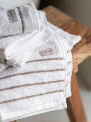 Svanefors Carlton Handduk Vit 50x70 cm