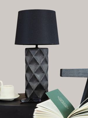 Hazel Lampfot 64cm Sofia Carnaby Skärm Svart | PR Home