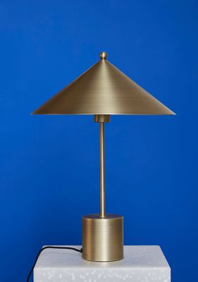 Bordslampa Borstad mässing Metall. Järn OYOY LIVING