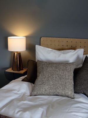 PR Home Aira Lampfot Oil brass 34cm