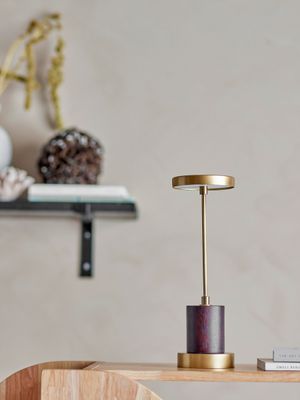Portabel lampa, uppladdningsbar Mässing Metall Chico | Bloomingville