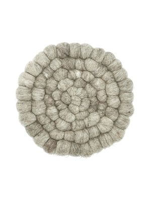 Nisha Grytunderlägg Nougat 20cm | Svanefors