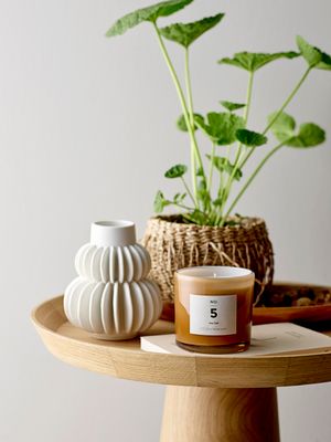 Vas Vit Stengods Halfdan | Bloomingville