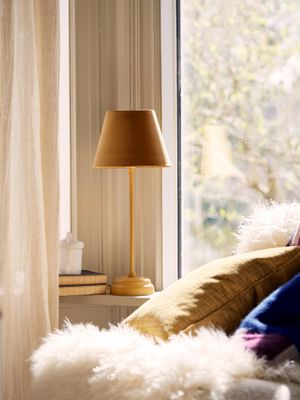 Lottie Bordslampa Gul 57cm | PR Home