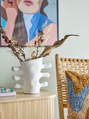 Vas Vit Stengods Pernilla | Bloomingville