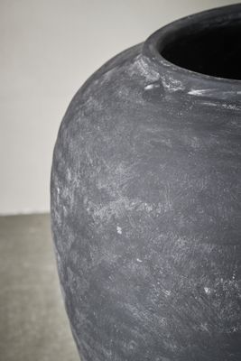Catia Vas Svart Keramik H55 cm Lene Bjerre