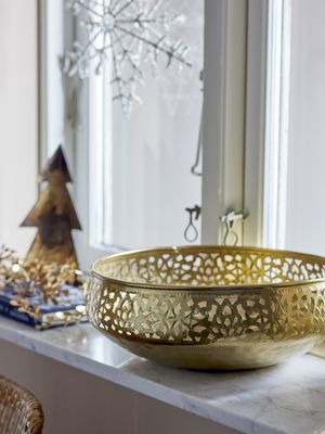 Aisha Dekorationsskål Guld Metall Ø35.5cm Bloomingville