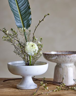 Eris Piedestal skål Vit Marmor 165 ml Bloomingville
