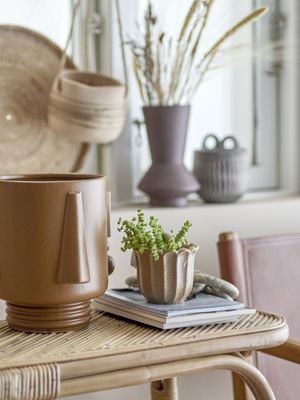 Guxim Blomkruka Brun Stengods H22.5cm Bloomingville