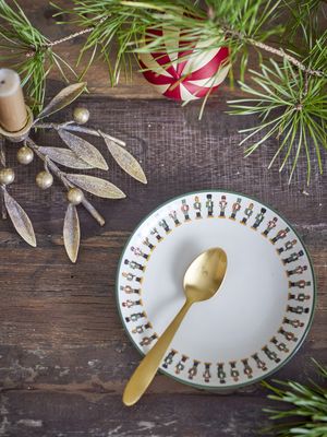 Bloomingville Jolly Jul Tallriksset, Multi, Stengods Ø16xH3 cm, Set om 6