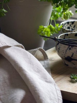 Svanefors Julie Kökshandduk Lin/Vit 50x70 cm