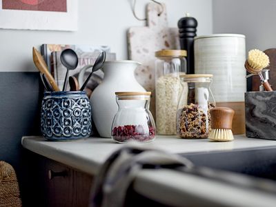 Burk med lock Brun Stengods Okan | Bloomingville