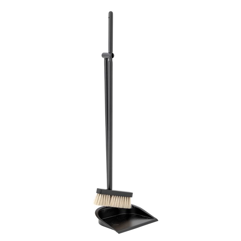Sopskyffel och borste Svart Bok (träd) Cleaning Set om 2 | Bloomingville