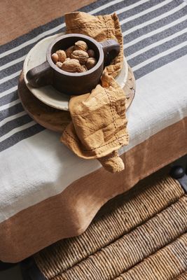 Jakobdahls Herringbone Weave Duk 150x250 cm Beige/Rost