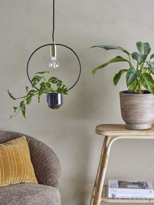 Caralina Pendellampa Guld Metall Ø30cm Bloomingville