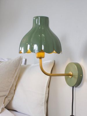 PR Home Wells Vägglampa Mossa/guld 21cm