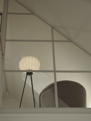 PR Home Base golv tripod Matt Svart 125 cm