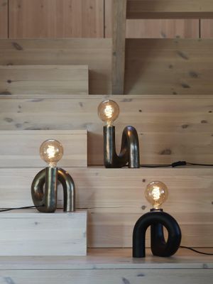 PR Home Notice Swirl Lampfot Råsilver 18cm