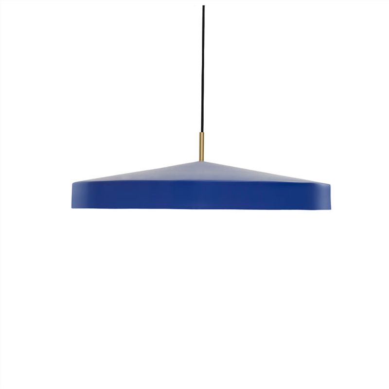 Pendellampa Optisk blå Metall. Pulverlackerad OYOY LIVING