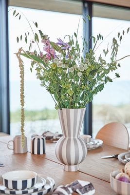 Servis Vit / Svart Stengods OYOY LIVING