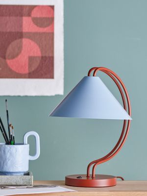 Bordslampa Röd Metall Janya | Bloomingville