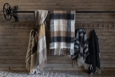 Jakobdahls Bello Grande Pläd 140x200 cm Brun/Ljusbeige