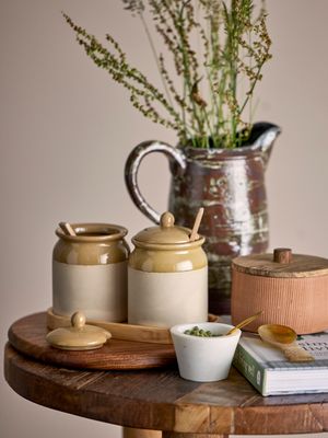 Saltburk med sked Rosa Marmor | Bloomingville Creative
