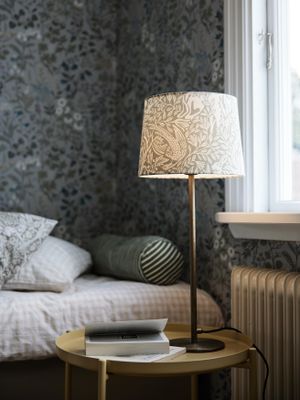 Base Bordslampa Eldertree Gråblå | PR Home
