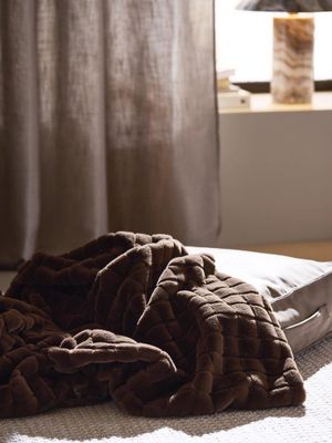 Svanefors Luna Pläd Mörkbrun 120x150 cm