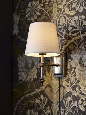 PR Home Classic Vägglampa Med lampskärm Silver 27cm