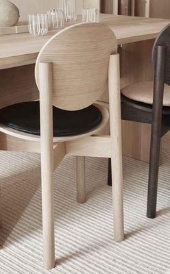 OYOY Sittdyna I Träig Läder Svart