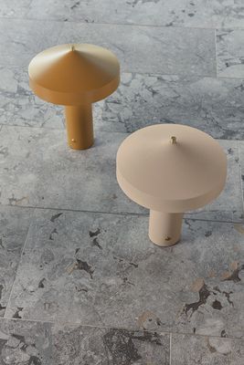 Bordslampa Lera Metall. Plast & Mässing OYOY LIVING